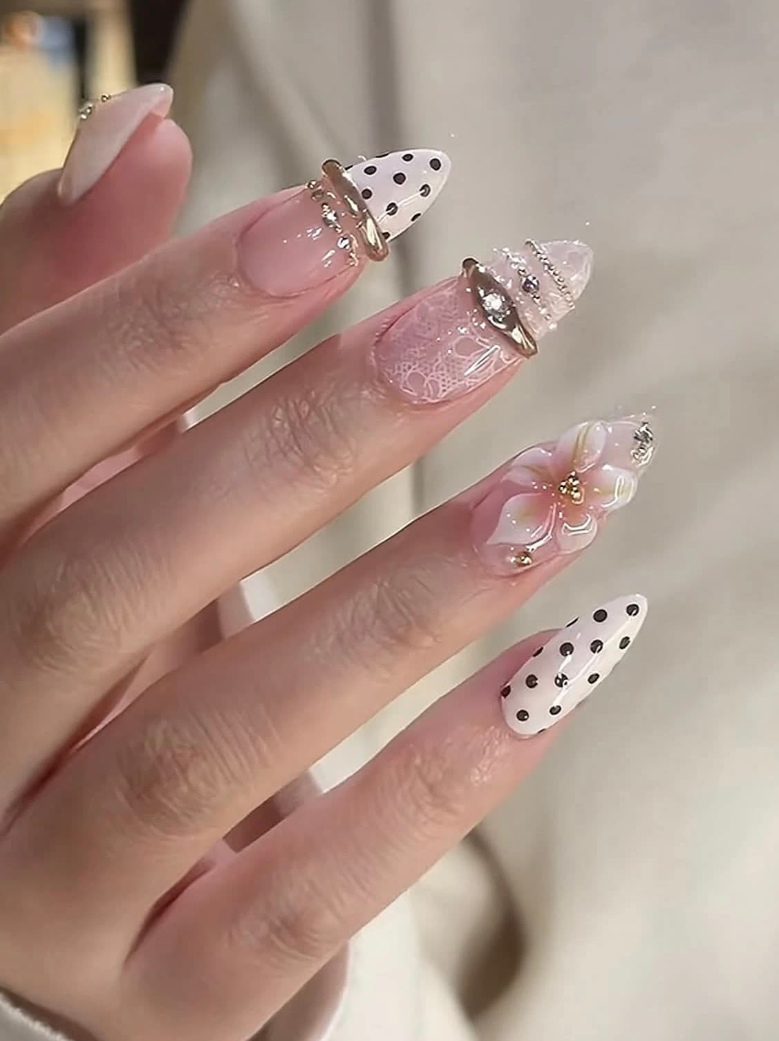 Bridal press-on nails collection