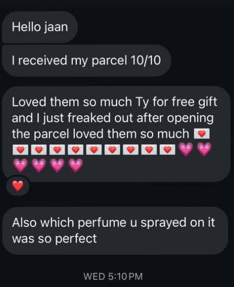 A customer writes that her parcel was ten out of ten and she loved the free gift